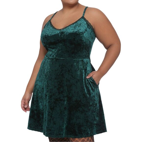 Thorn & Fable Women's Green Lace Trim Velvet Midi Slip Dress Size 3 NWT - Picture 1 of 4
